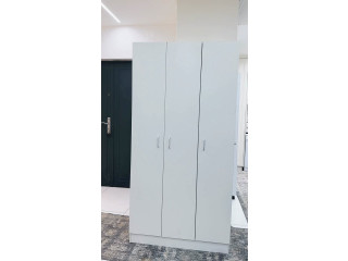 خزانة ملابس