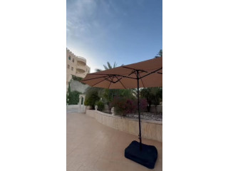 شمسية كبيرة
