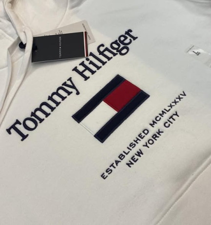 mgmoaa-gdyd-mn-tommy-hilfiger-big-3
