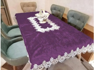 مفرش طاولة مخمل حجم كبير