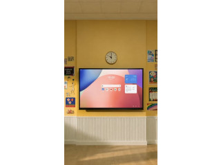 شاشات تفاعلية بدقة 4K Ultra HD