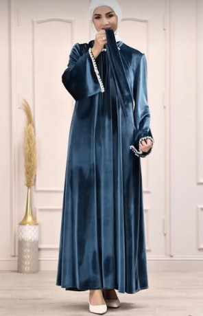 may-be-an-image-of-headscarf-big-1