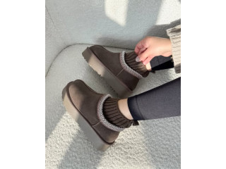 May be an image of boots, wingtip shoes and espadrilles