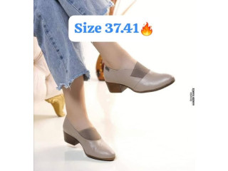 Wingtip shoes, boots