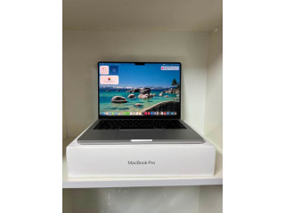 MacBook Pro 2024 — M4 Max | 36GB | 1TB | 14”