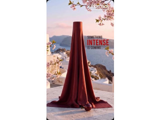 شيء INTENSE قرب ينكشف