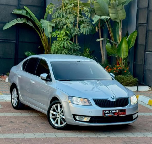 2015-oskoda-octavia-aotomatyk-big-0