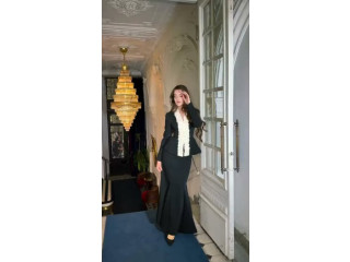 Elegant Women's Suit