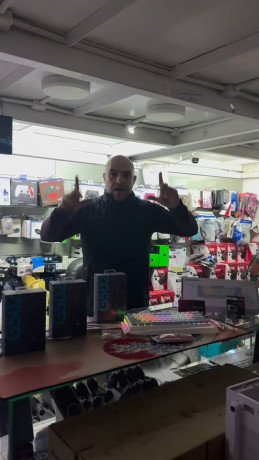 logitech-hero-g502-and-fantech-atom-x63-gaming-mouse-big-0