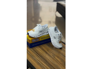 بوت ستاتي Skechers Max Cushion • Glide-Step • Slip-Ins