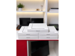 MacBook Air 15” M3 — 16GB / 1TB
