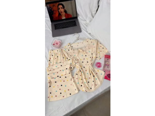 بيجامة بتحسيها كاندي وبس 25 شيكل