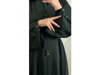 عباية عملية… بفخامة تِبين من أول نظرة