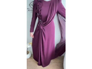 جمال الفستان وألوانه