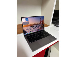 MacBook Pro 14” M1 Pro — 32GB RAM / 512GB SSD
