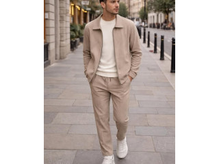 طقم رجالي مُخمل