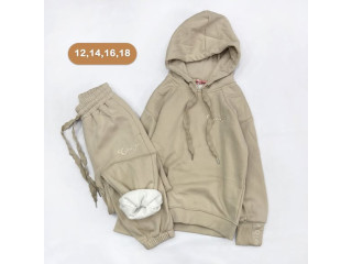 تريننج بناتي فوتر محيّر