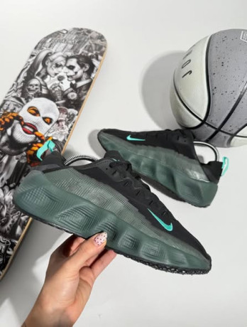 gold-star-shoes-big-3