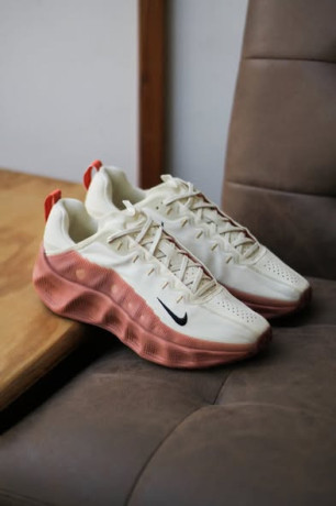 gold-star-shoes-big-1