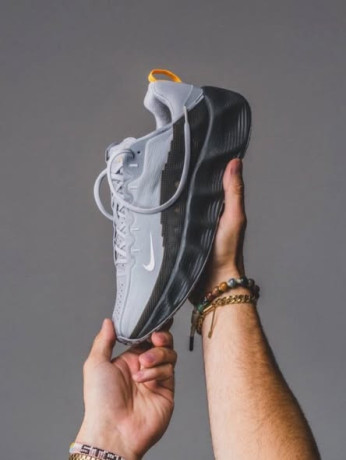 gold-star-shoes-big-4