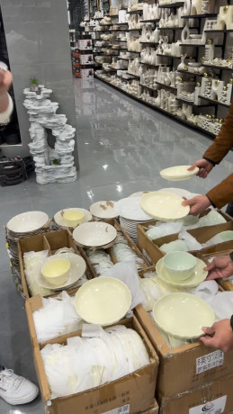 mhrgan-rmdan-shn-alogb-big-0