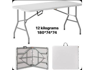 طاولة قابلة للطي