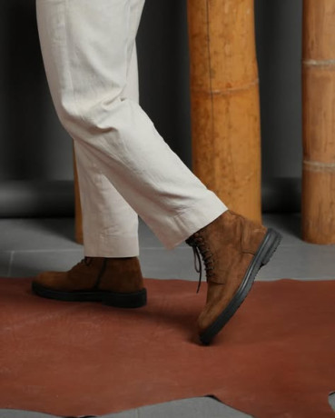 leather-jackets-and-shalapi-boots-big-2