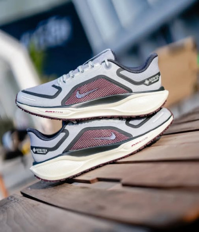 gold-star-shoes-big-0