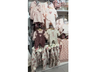 ملابس بيبي بناتي بتفاصيل لطيفة وثيم ميني ماوس