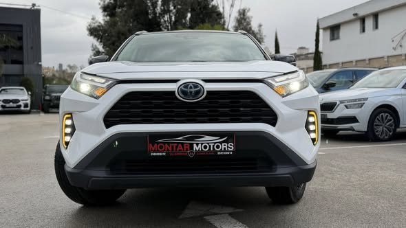 toyota-rav4-trkhys-2023-big-3