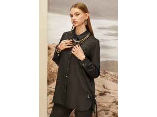 تونيك الفينا أربطة على الجوانب قبة مع أزرار