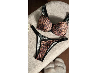 تشكيلة واسعة من طقوم الداخلي