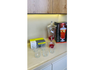 إبريق عصير أنيق مع قاعدة وغطاء فاخر