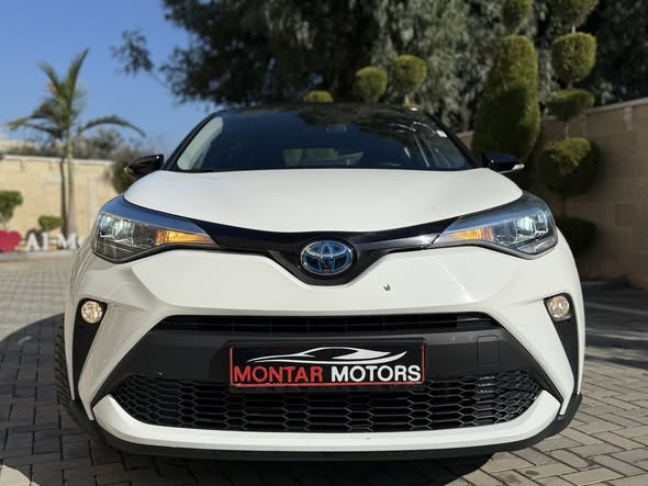 toyota-c-hr-trkhys-2022-big-3
