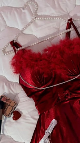 fstan-langry-mkhml-maa-stras-ballon-alahmr-aldafy-big-0