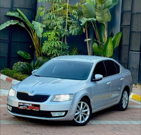 2015-oskoda-octavia-aotomatyk-big-1