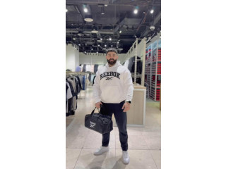 تصميم رياضي يكمل إطلالتك مع ريبوك