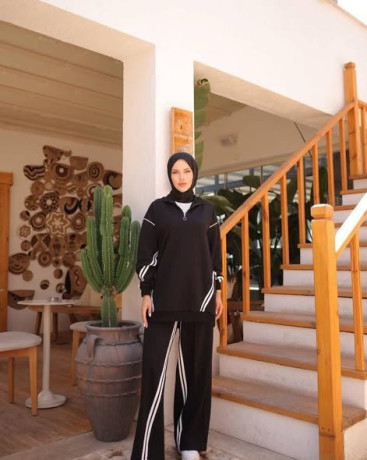 sporty-and-comfortable-clothing-big-1