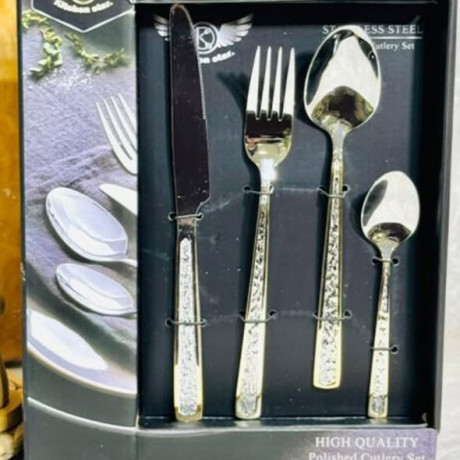 tkm-maaalk-bnksh-mhgr-maa-kht-thhby-big-1