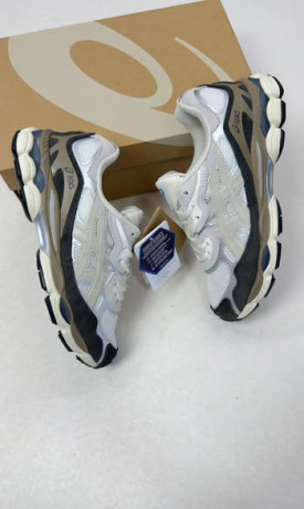 gold-star-shoes-big-3