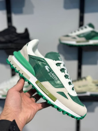 gold-star-shoes-big-0