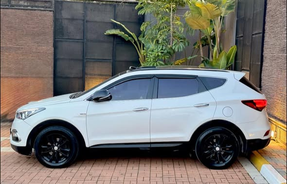 hyundai-santafe-2017-big-2