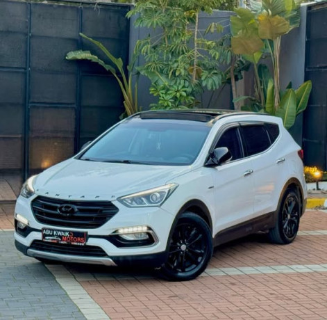 hyundai-santafe-2017-big-1