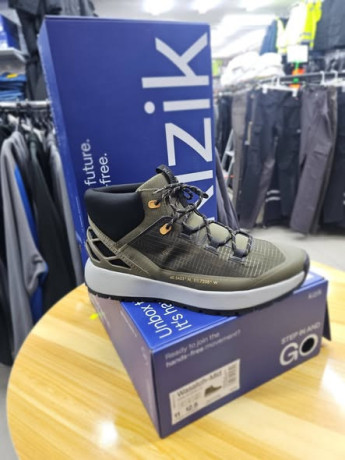 bot-tby-rgaly-markh-kizik-big-0