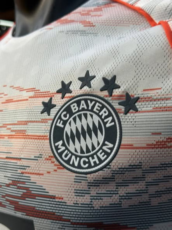 tyshrt-bayrn-myonykh-alahtyaty-bnskh-allaaabyn-202526-big-1