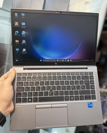 hp-zbook-firefly-14-big-2