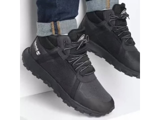 احصل على الأناقة والراحة مع أحذيتنا الفاخرة