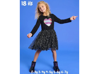 مجموعة ربيعية متنوعة، جميلة وأنيقة