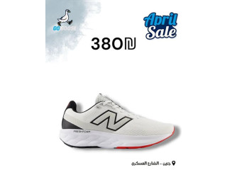 أحذية متنوعة