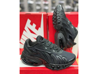 النايك الجديد الـعالمي